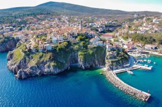 Unique villa on a rock, 50 meters from the beach, sea view - by TRAVELER tourist agency Krk - ID 2401 - Vrbnik - 6
