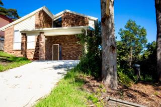 Blissful Stay Moments From the Beach - 6