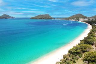 Serenity Sands where calms seas, soft breezes and pure relaxation awaits. - 0