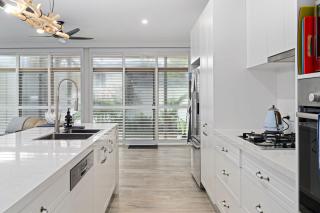 Blissful Direct Beach Access Pet-Friendly - 2