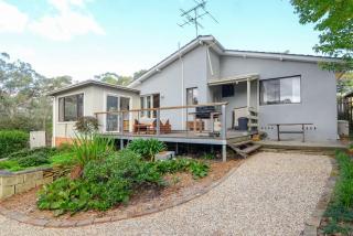 Nature Lovers Dream Hikes Fireplace - Wentworth Falls - 0