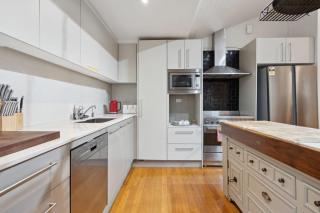Elevated Serenity Where Views Meet Comfort - Katoomba - 1