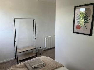 Charming, Modern Flat sleeps 5 - 1