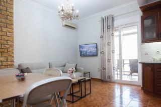 Central 2 Bd Apt with Balcony by Monastiraki - Atene - 4