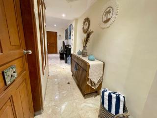 Private Apartment 6505 at the Jayakarta Residence - 2
