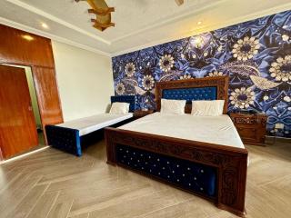 Paramount Guest House F-6 - 9