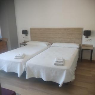 Hostal los Rosales - Almázcara - 5