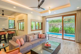 ELIVAAS Signature 3 BHK Pvt Pool & Bar - Villa Valerie - 0