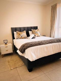 Tetani's Luxury Oasis - 0