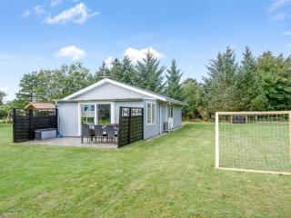 Holiday Home Gisella - 900m from the sea by Interhome - Hjørring - 1