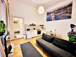 FREE PARKING Sega Rally Apartment - Budapest - 9