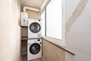 UrbanNest Apartment - 1