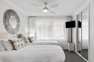 Hitters Paradise Stay Play - Salamander Bay - 2