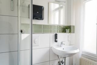 LUXURY at Rosenthaler Platz - Berlino - 8
