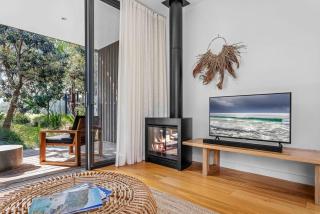 Privately Managed Villa 12 Bangalay Luxury Villas - Shoalhaven Heads - 0