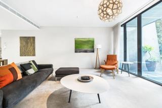 Leafy Inner City Apartment Near Sydney CBD - 8