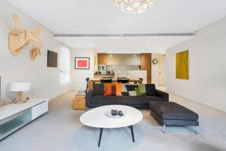 Leafy Inner City Apartment Near Sydney CBD - 7