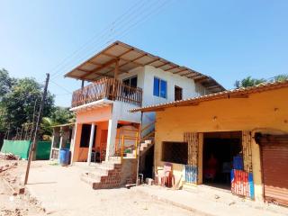 Omkar Home Stay - - 9