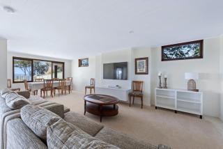 Spectacular Ocean Front home With Pool - Shellharbour - 5