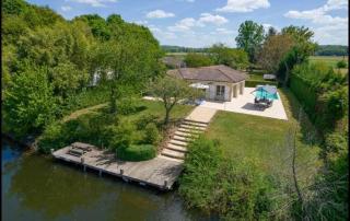 Villa la Rive, River Villa - 0