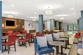 Holiday Inn Express Hotel & Suites Savannah Midtown by IHG - Savannah - 1