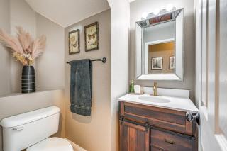 Family-Friendly Retreat with Pool - Near Westgate! - Glendale - 3
