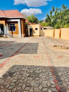 Airport Haven, Private Home near Julius Nyerere International Airport - Dar es Salaam - 8