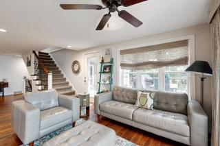 4 BR Tranquil Lakefront Retreat with Fire Pit - 7