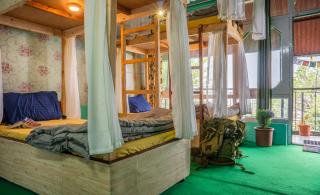 Vibe Hostel Naddi - Near Dal Lake - 9