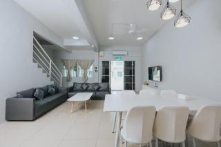 Kings Pine Residence Unit 17 Family Homestay Ranau - Ranau - 8