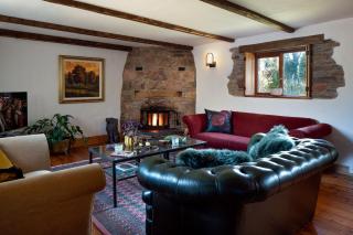 The Old Coach House - Converted barn with private garden parking and fireplace - 9