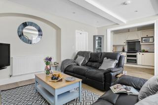 Sovereign House - Close to harbour with parking - Torquay - 3