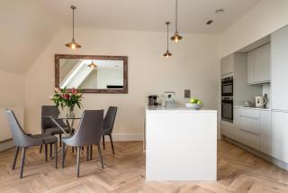Cathedral View - An Exclusive Private Apartment on Cathedral Green, Exeter - 1
