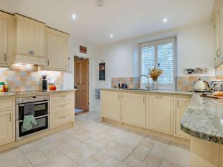 3 Bed in Bourton-on-the-Water 95007 - Bourton on the Water - 1