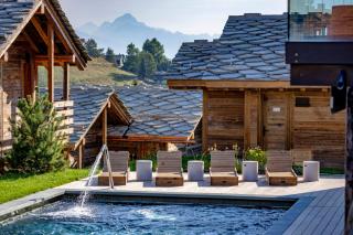 MAD Retreat Hotel - 3