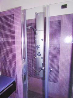Blurooms - Sorrento - 1