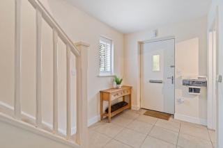 Cosy 3 bedroom spacious House - Romford - 7