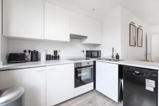 Premium 3 bedroom Apartment 5 minutes to Central London Enjoy Cashback for all September Stays - Londra - 7