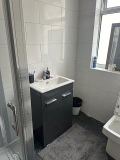 Double Room in Bungalow - Wanstead - 9