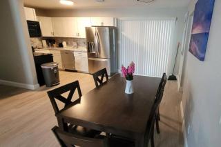 Renovated home near Siesta Key Beach - Gulf Gate Estates - 8