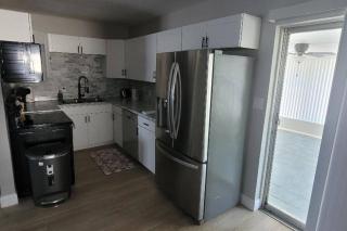 Renovated home near Siesta Key Beach - Gulf Gate Estates - 6