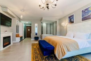 Romantic Jacuzzi Luxury Apartment - Sinaia - 4