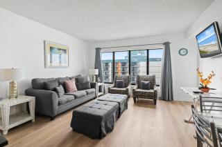 Beautifully Renovated 2 Bedroom Condo- Stunning Views- Palace 1108 - Myrtle Beach - 0