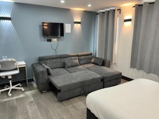 Thandi House Heathrow Airport - Ashford - 9