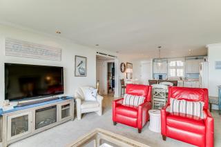 Oceanfront Atlantic Beach Condo with View! - Atlantic Beach - 7