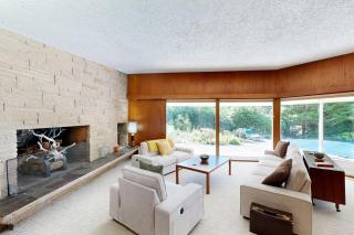 Arboretum Retreat - 8