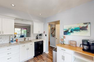 Lazy Daze Lakeside Retreat - Moneta - 3