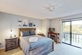 Lazy Daze Lakeside Retreat - Moneta - 1
