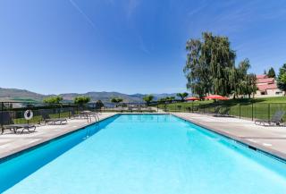 Lake Chelan Shores: Lakeside Luxury #19-5 - Chelan - 9
