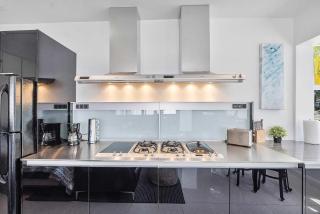 Spacious Studio in the Heart of FTL Hot Tub - Fort Lauderdale - 3